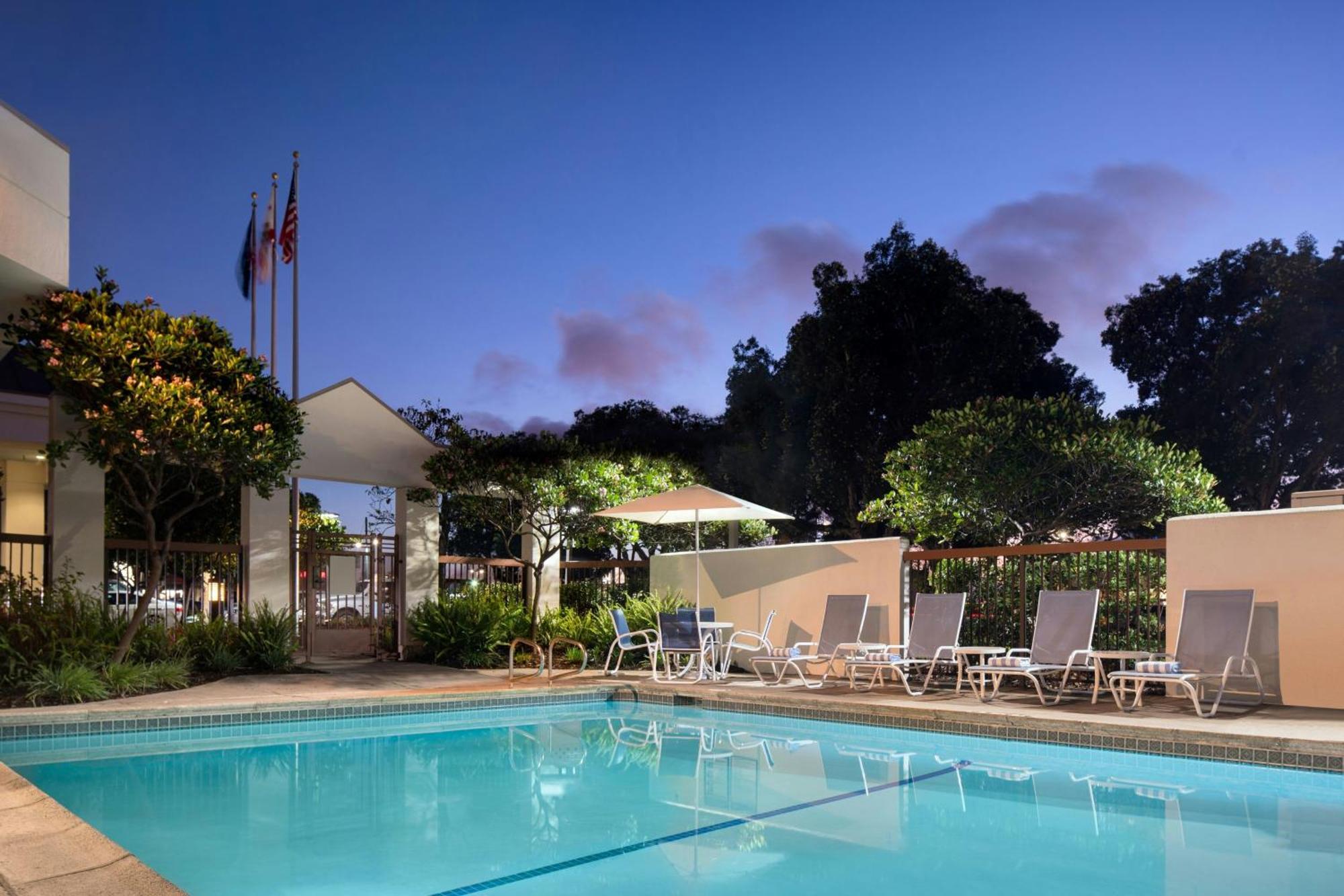 Four Points By Sheraton - San Francisco Bay Bridge Emeryville Exterior foto